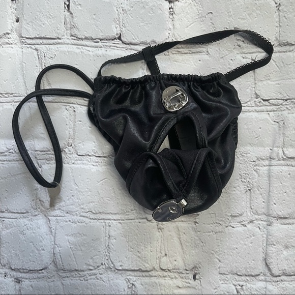 🆕[fredricks] novelty thong with lock & key - Picture 2 of 4